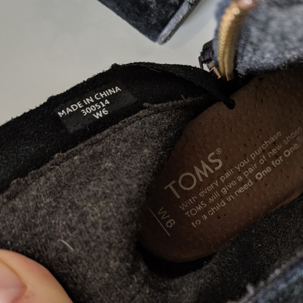 Toms Black Suede Wedge Desrhi Side Zip Booties - Picture 8 of 8